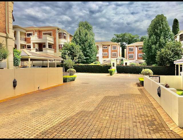 2 BEDROOM APARTMENT RENTED IN BRYANSTON